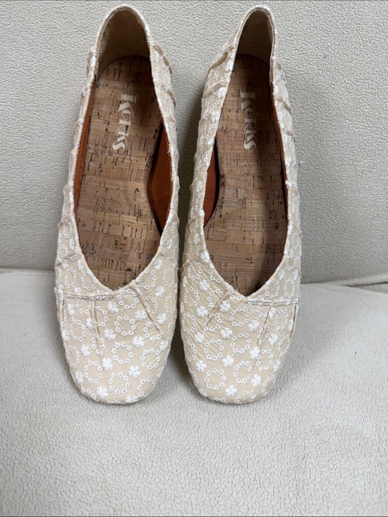 Michael Kors Shoes - Michael Kors Cream Lace Floral Ballet Flats
